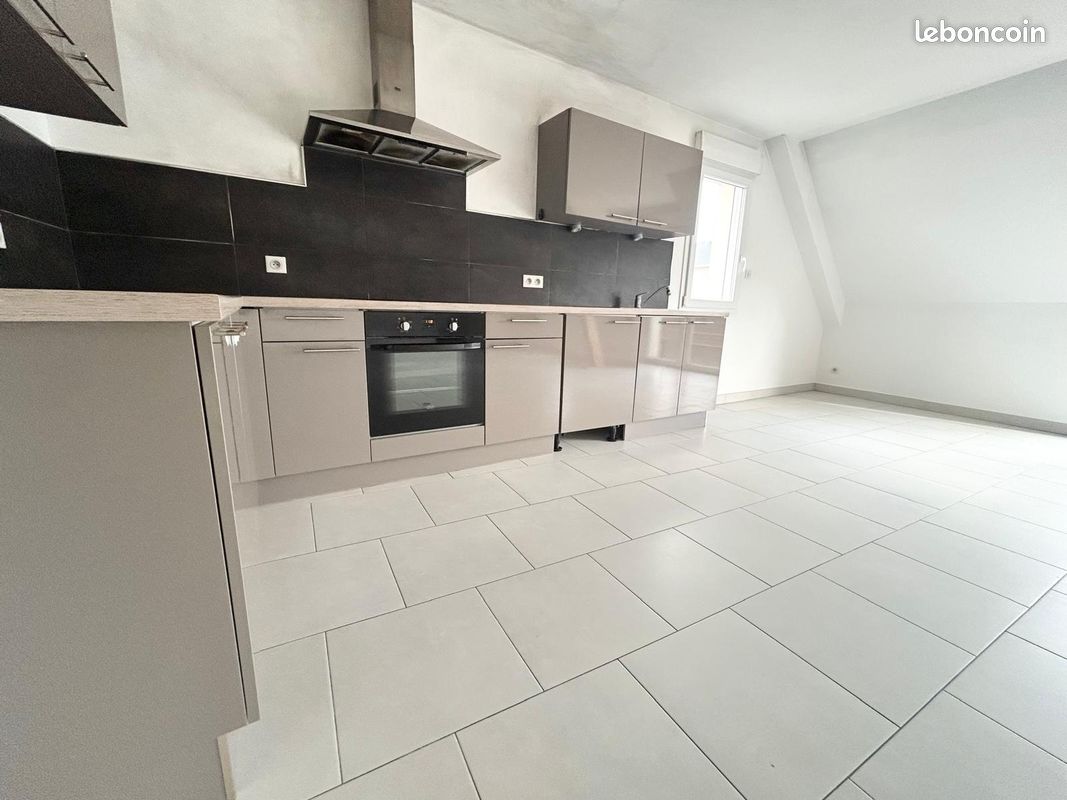 Appartement 3 pièces 85 m² à louer à Étueffont, garage + 2 parkings